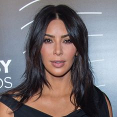 Kim Kardashian remet un classique de la coiffure au goût du jour (photos)