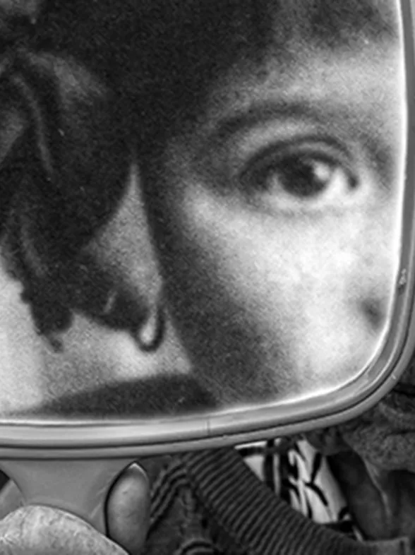 El emotivo homenaje de un fotógrafo a su madre enferma de 91 años