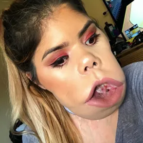 Meet The Beautiful Blogger Inspiring Us To Love Ourselves
