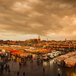 Estos son los 10 mercados de comida callejera que nos invitan a comernos el mundo