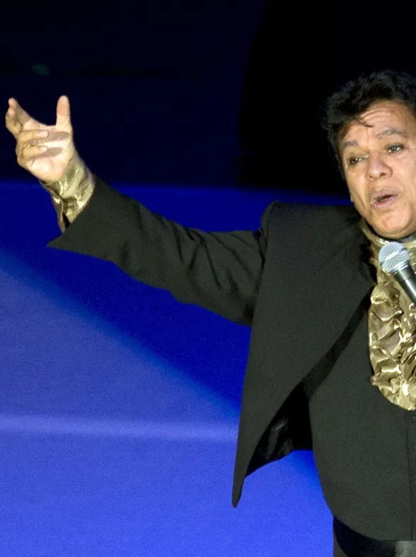 Muere Juan Gabriel, el padrino mexicano de Rocío Dúrcal e Isabel Pantoja