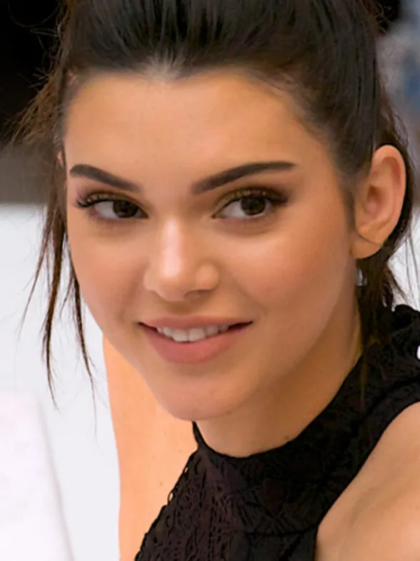 5 looks para la vuelta de las vacaciones inspirados en Kendall Jenner