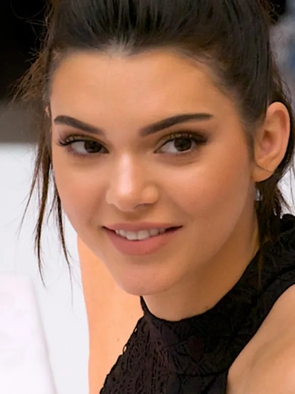 5 looks para la vuelta de las vacaciones inspirados en Kendall Jenner