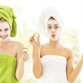 Rutina de belleza para pieles con acné