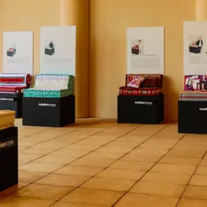 "Encuentros con la moda española", la exposición de Roche Bobois