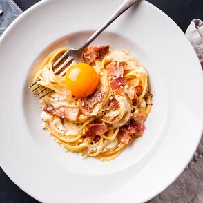 Mangia che te fa bene: aprenda a preparar 4 receitas de espaguete à carbonara