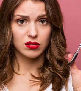 Quem tem medo de curvex? Aprenda como usar e valorize os cílios