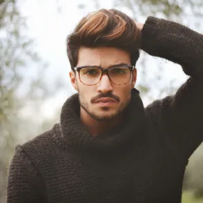 Los adonis del play rojo: conoce a los youtubers más guapos