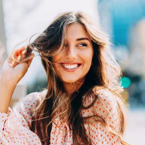 ¿Cómo frenar la caída del cabello? ¡Tenemos las claves!