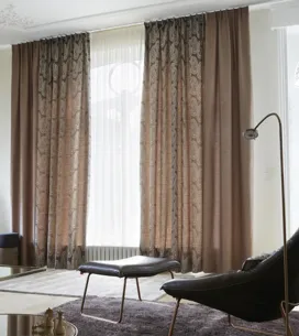 Gouden en kasjmieren weerspiegelingen voor een warme en trendy decoratie