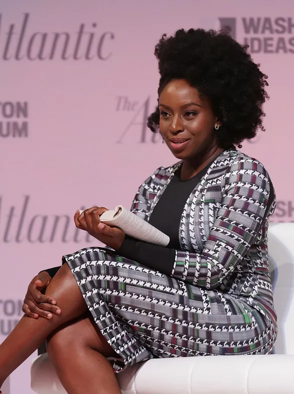 Chimamanda Ngozi Adichie, la escritora que está revolucionando el concepto del feminismo