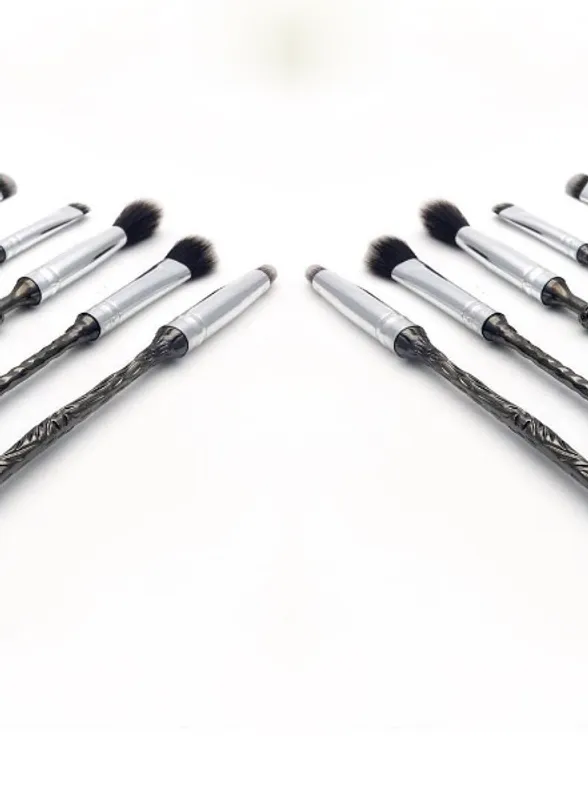 These Harry Potter Make-up Brushes Are Bringing Magic To Muggle Faces Everywhere