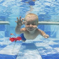 Estimulación acuática en bebés: un chapuzón beneficioso y divertido para ellos y para ti