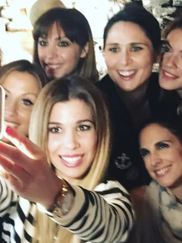 Los 'triunfitos' inundan las redes sociales de fotos antes del concierto