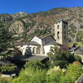 8 razones por las que visitar Andorra (más allá del esquí)