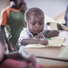 L'image de ce petit garçon ghanéen devenue virale a conduit à un beau projet (Photos)