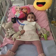 La petite Marwa, que les médecins voulaient débrancher, s'est réveillée ! (Vidéo)