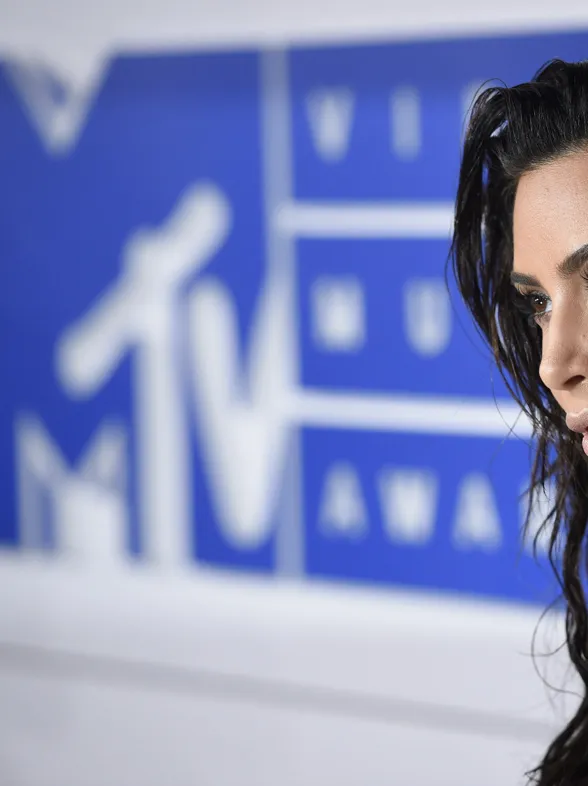 La sesión de fotos más provocativa de Kim Kardashian