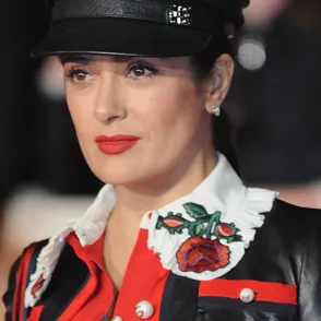 ¿Viste Salma Hayek como una Latin Lover?