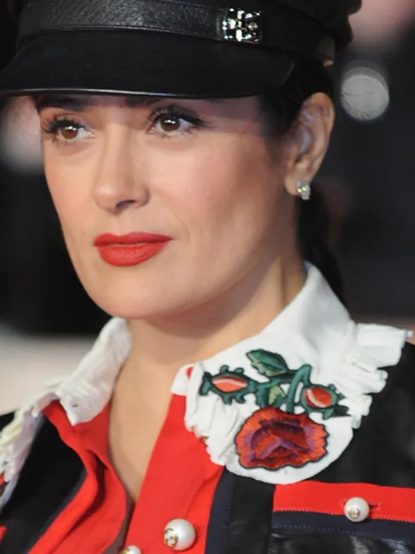 ¿Viste Salma Hayek como una Latin Lover?