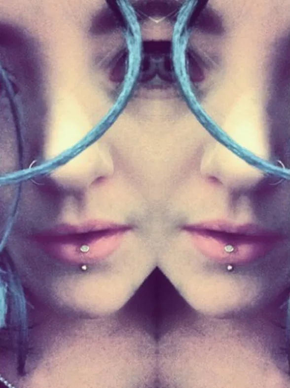 Your Free Monthly Horoscope: Read December's Forecast For Gemini!