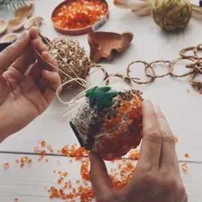 ¡Recicla también en Navidad! Ideas de adornos navideños reciclados