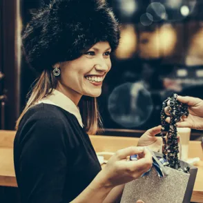 ¡Vaya lujo! Lista de diciembre con la Navidad más glamurosa