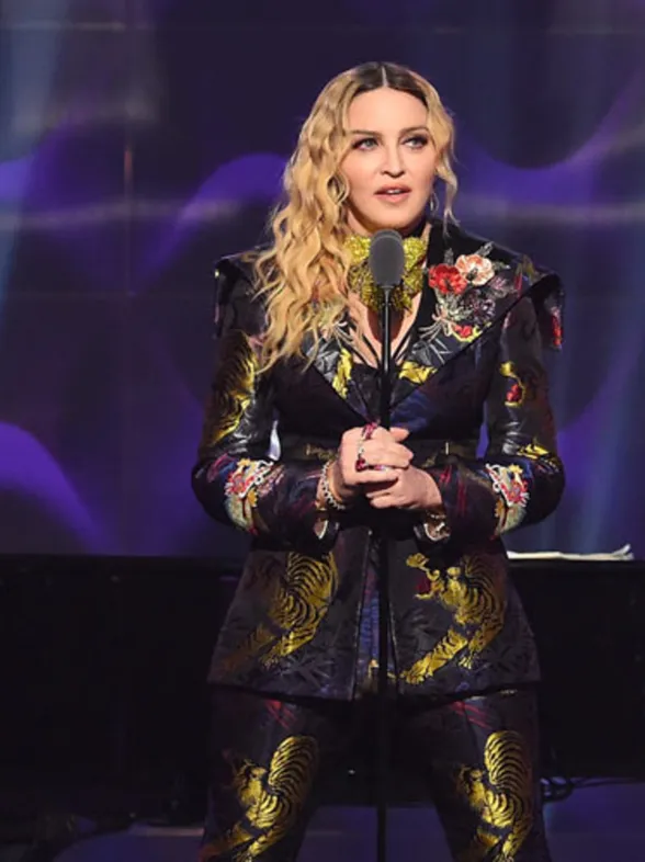 Madonna: "Si eres una chica tienes que ser guapa y sexy, pero no inteligente"