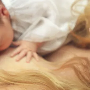 Por que não dar leite artificial para seu bebê