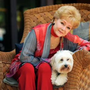 Fallece la actriz Debbie Reynolds un día después que su hija Carrie Fisher