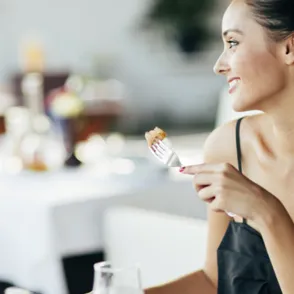Hacer cinco comidas al día ayuda a adelgazar: ¿mito o realidad?