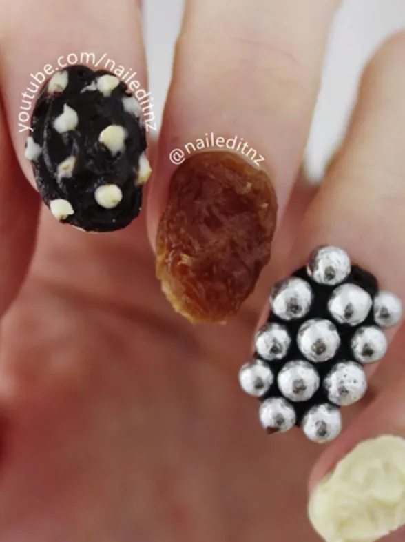 Manicura comestible: ¡llena tus uñas de chocolate!