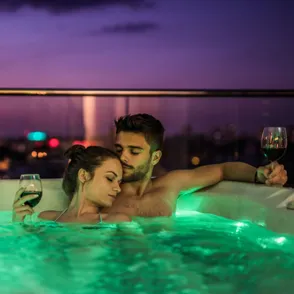 Spas románticos para sorprender a tu pareja en San Valentín