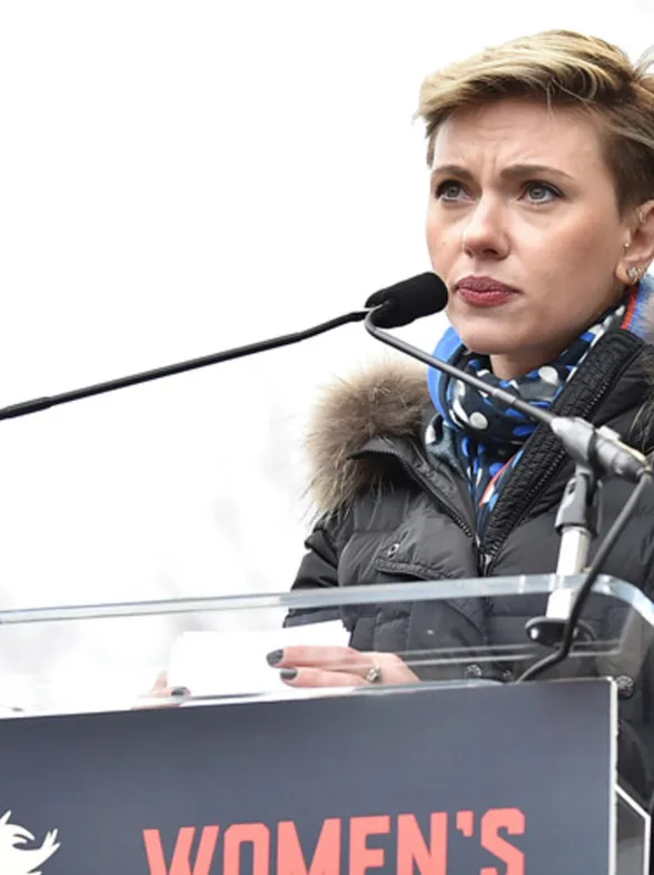 Scarlett Johansson carga contra Trump con un inspirador discurso durante la Women's March