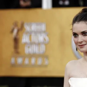 De cómo Winona Ryder pasó de ser un icono de los 90 a centro de las burlas