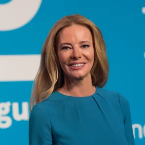 ¿Tanto ha cambiado Paula Vázquez? La presentadora, en el punto de mira