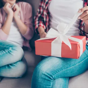 Ideas geniales de regalos para sorprender a una mujer en su cumpleaños