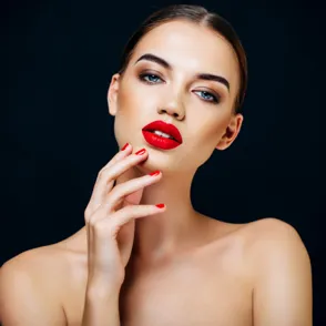3 maneras de convertir cualquier labial en mate