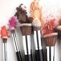 Bakterien-Alarm: Deshalb solltest du deine Make-up-Pinsel regelmäßig reinigen