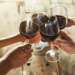 ¡Protege tu corazón! Los beneficios de tomar una copa de vino al día