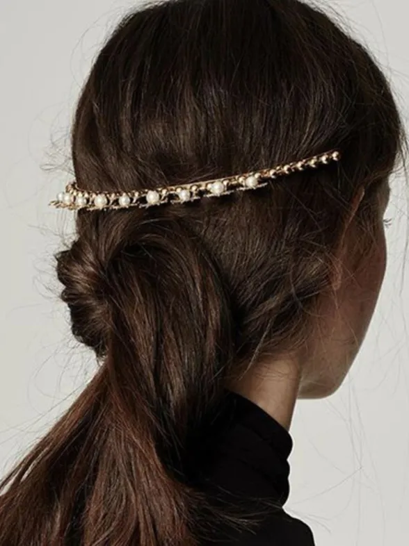 Accesorios de metal para el cabello, ¡descubre los mejores peinados con ellos!