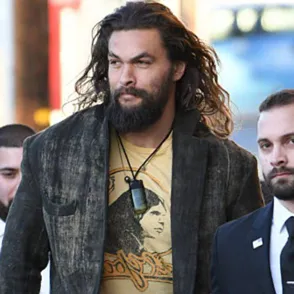 ¿De verdad Jason Momoa necesita guardaespaldas?