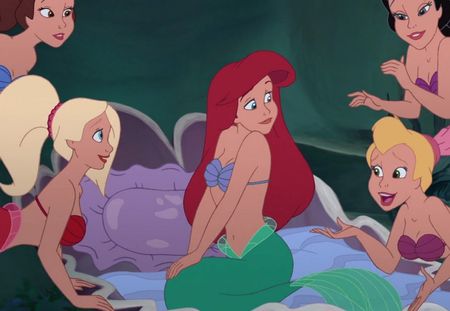Vous avez toujours rêvé de dormir dans un lit-coquillage comme La Petite Sirène ? C'est maintenant possible ! (Photos)