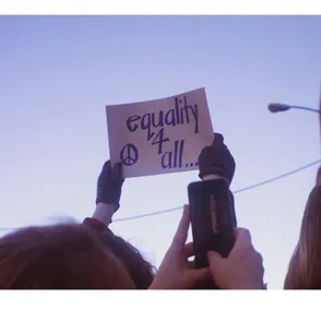 20 impactantes imágenes que nos ha dejado el Día Internacional de la Mujer