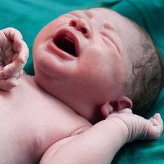 Quais são as intervenções de rotina pós-parto no bebê?