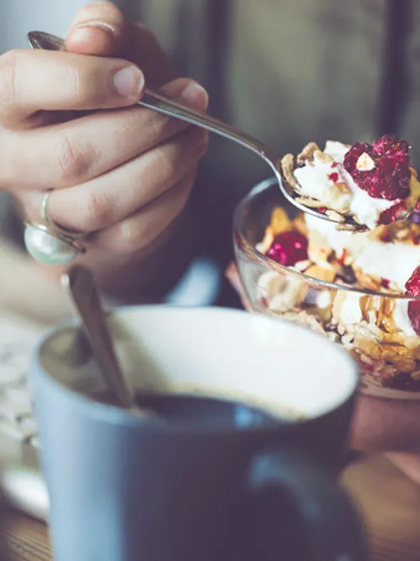 ¿Qué es la flora intestinal y cómo debemos cuidarla?