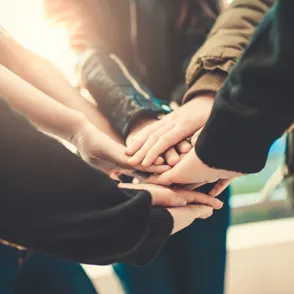 Sororidad, la palabra que toda feminista debe pronunciar