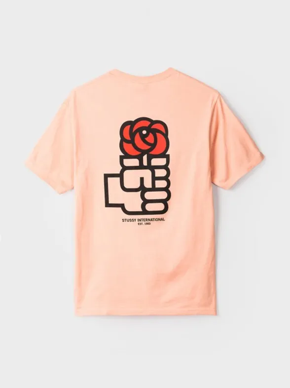 Urban Outfitters pone a la venta una camiseta con el logo del PSOE