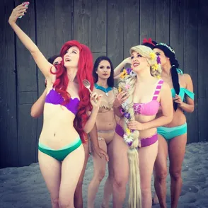 ¡Atención, fans de Disney! Los bikinis de princesas ya están aquí