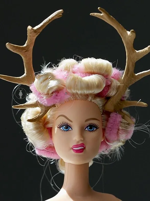 Barbie muestra su cara más reivindicativa en Instagram